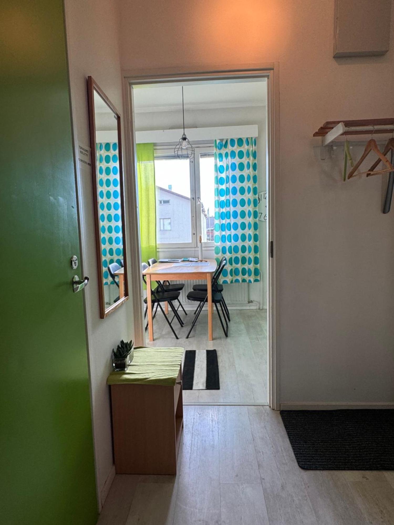 Vaerikaes Puutalokaksio 1-6 Hloelle, Ilm Parkit Apartment Oulu Exterior photo